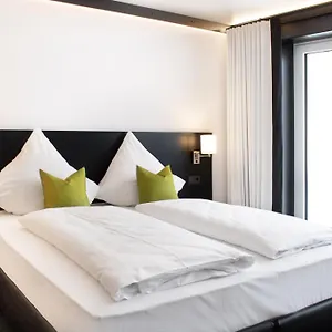 Hotel Lh By Wmm